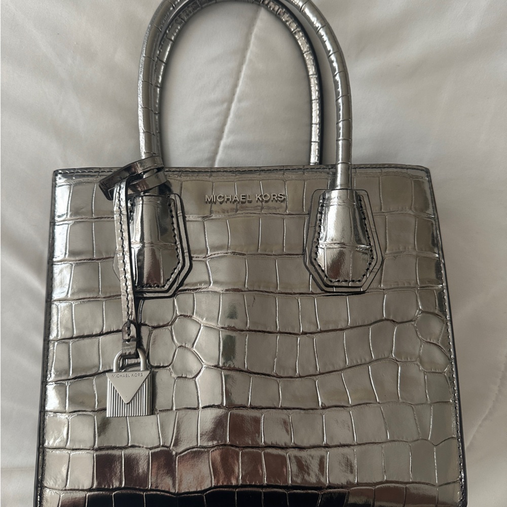 Michael Kors silver purse